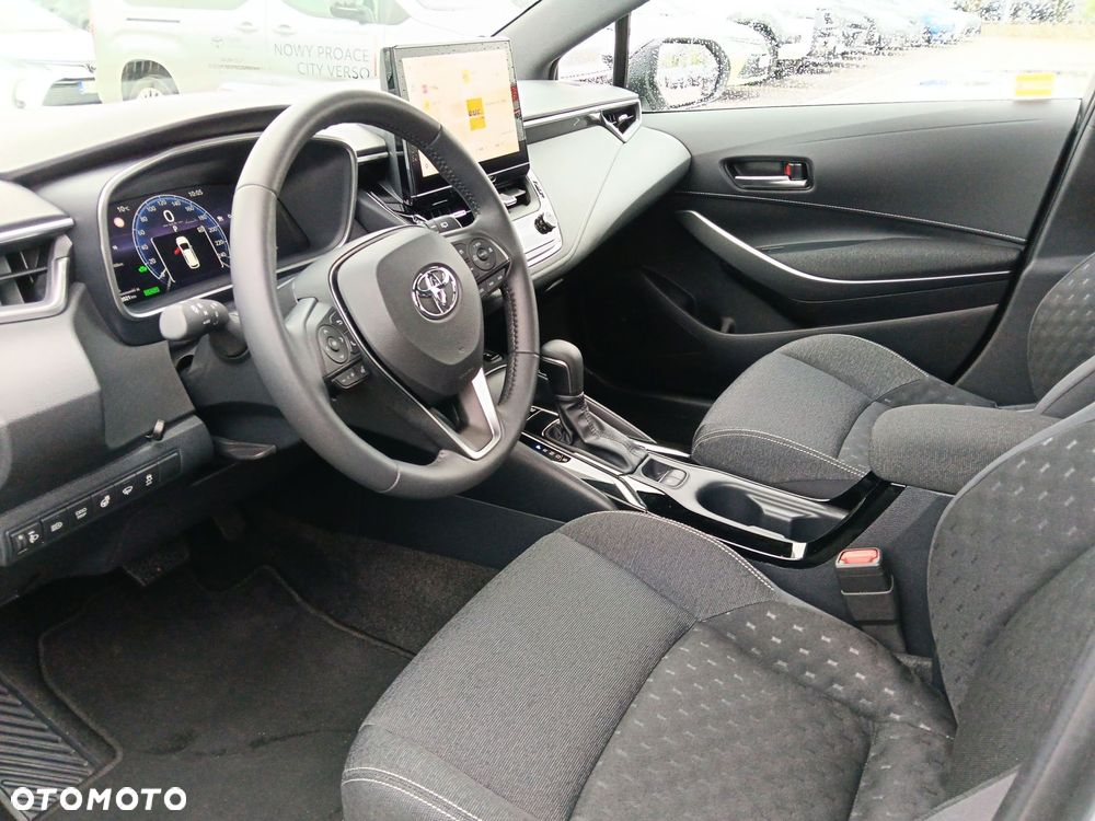 Toyota Corolla - 10