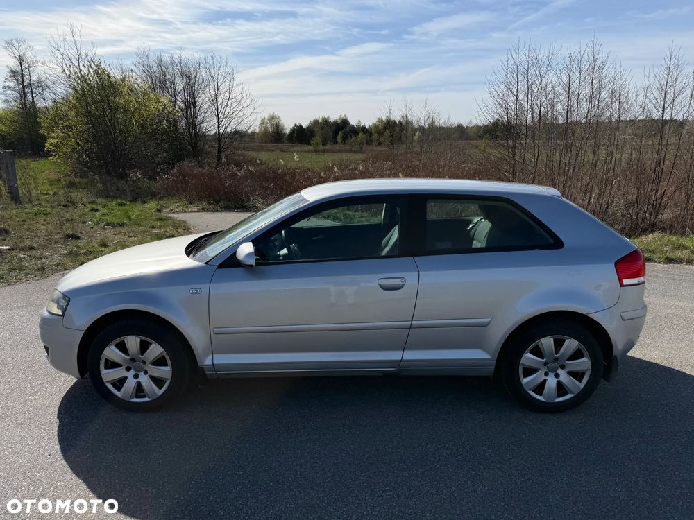 Audi A3 3-drzwiowe 1.6 Ambiente - 9