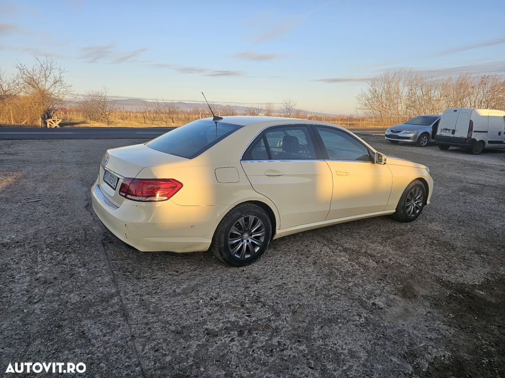 Mercedes-Benz E 200 BlueTEC 7G-TRONIC Elegance - 8