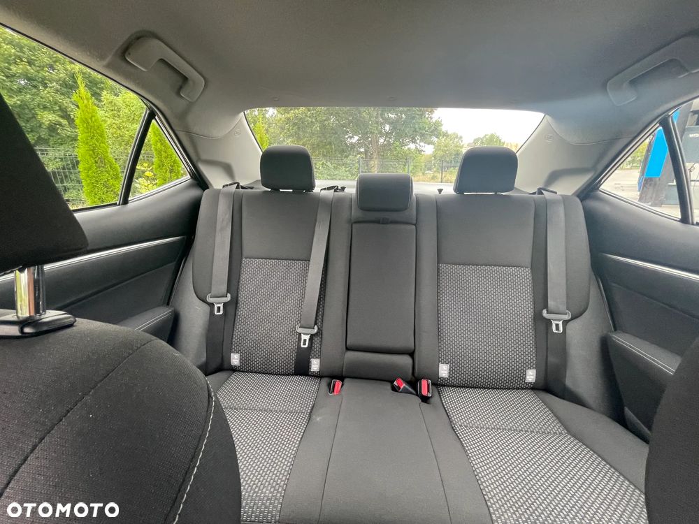 Toyota Corolla 1.6 Prestige EU6 - 22