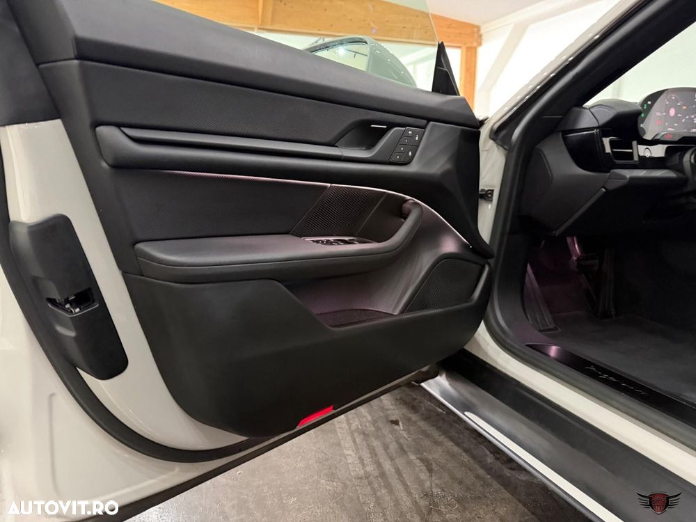 Porsche Taycan Performancebatterie Plus - 21