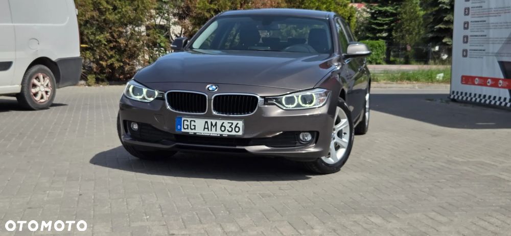 BMW Seria 3 316d EU6 - 3