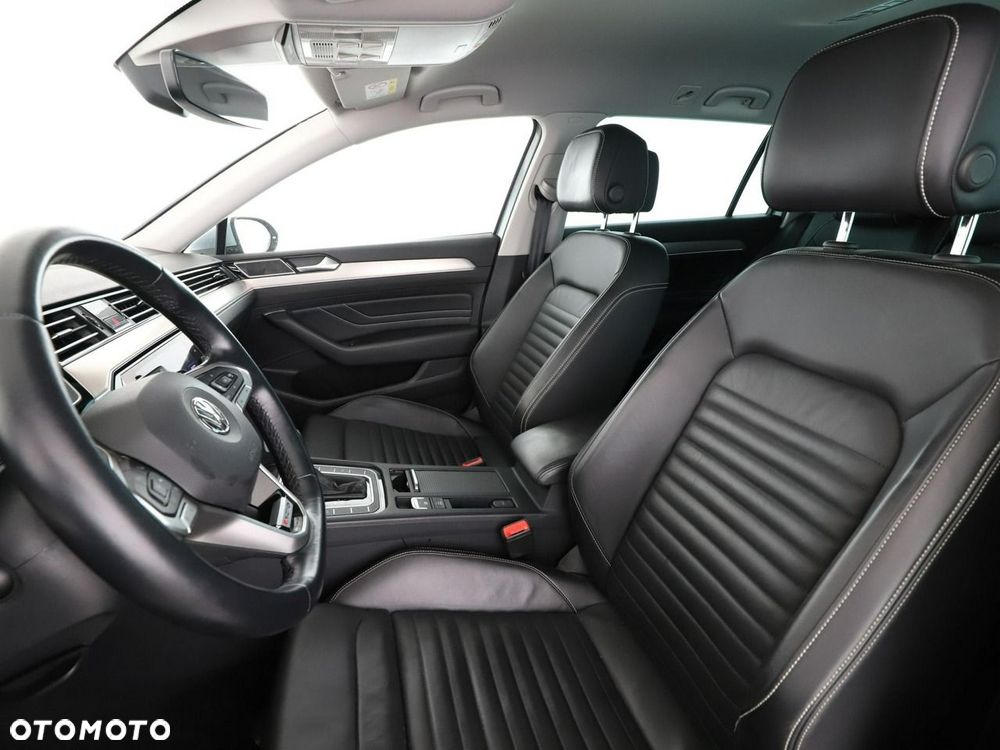 Volkswagen Passat Variant 2.0 TDI 4Mot Elegance DSG - 14