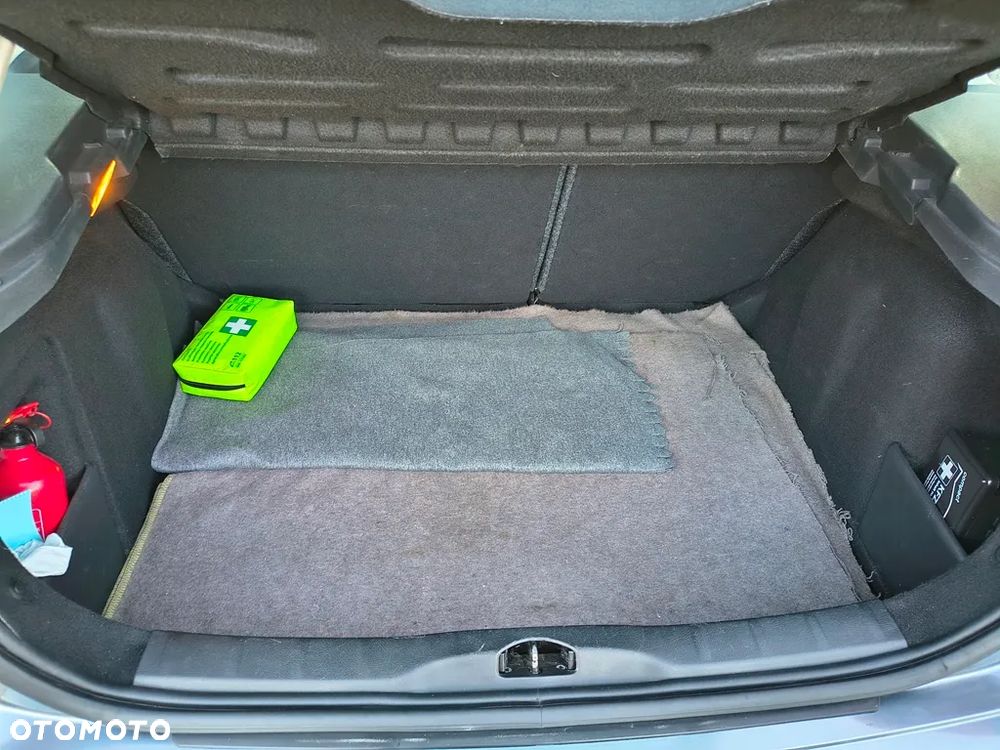 Citroën C4 1.4 16V SX - 15