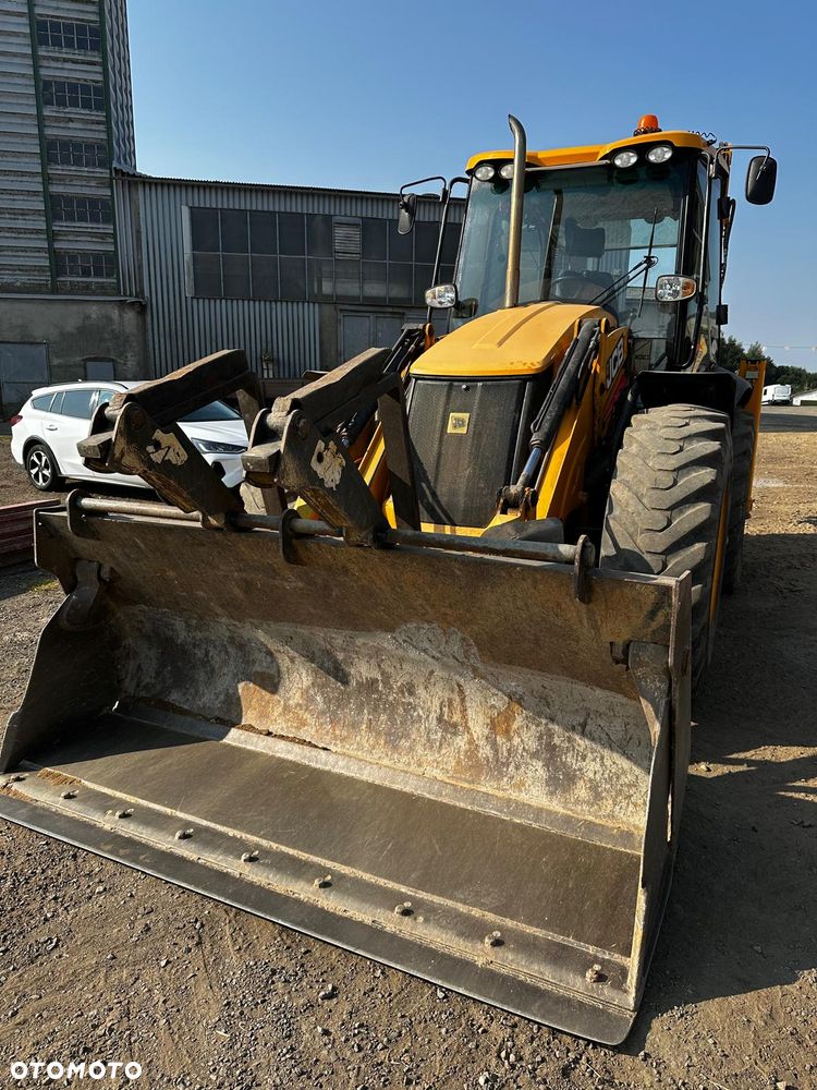 JCB 4CX +4 nowe opony BKT Model 2018 1 własciciel ZADBANA - 3