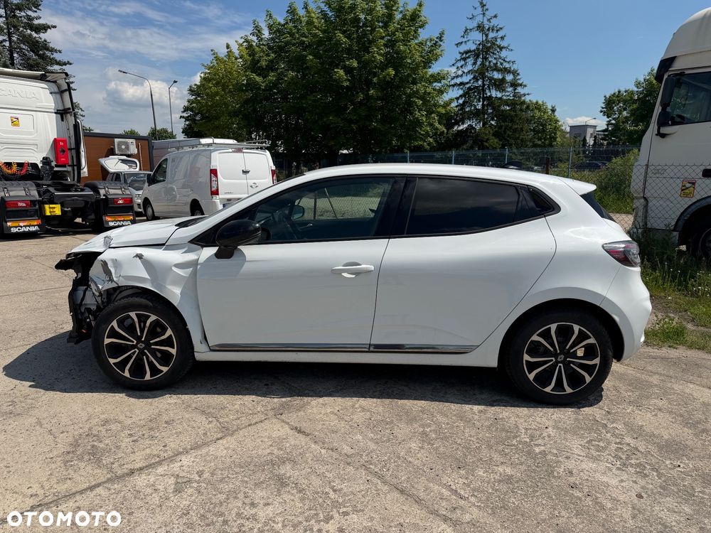 Renault Clio - 12