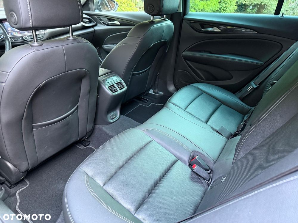 Opel Insignia 2.0 BiTrb D 4x4 Automatik Exclusive - 22