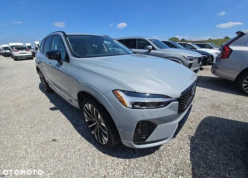 Volvo XC 60 B5 B AWD Ultra Dark - 2