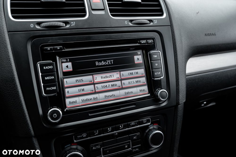 Volkswagen Golf 2.0 GTI adidas - 23