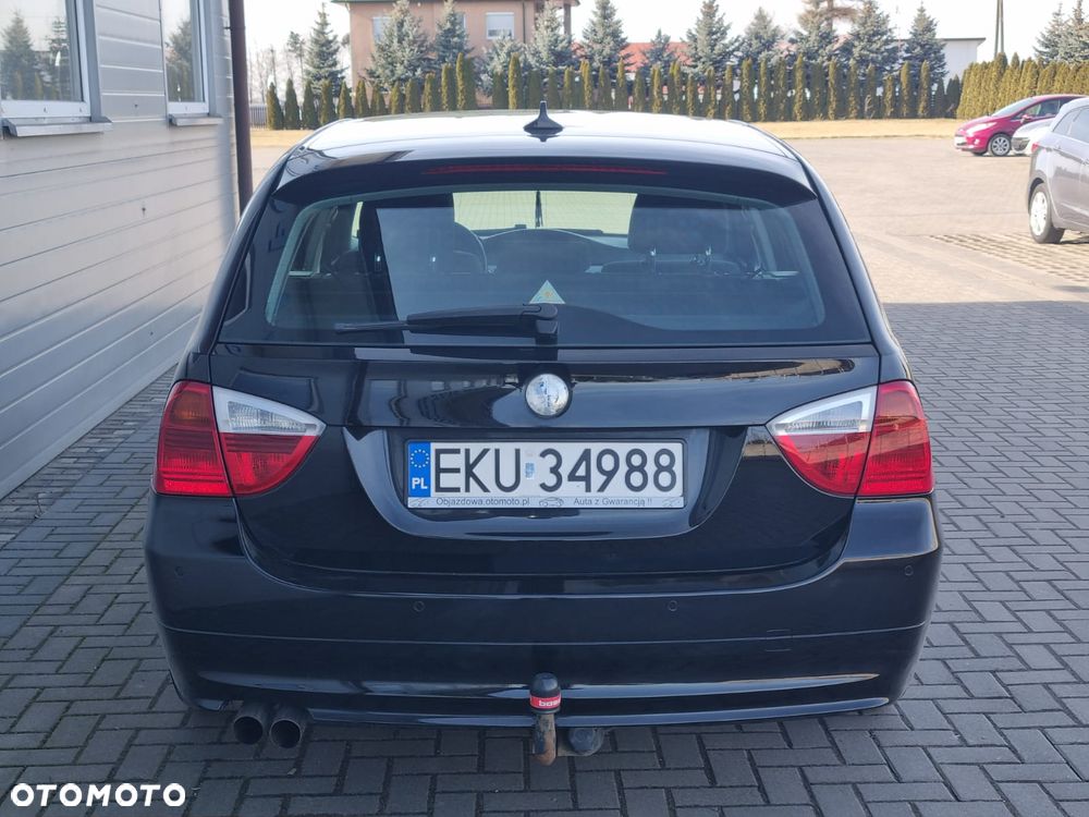 BMW Seria 3 325i - 12