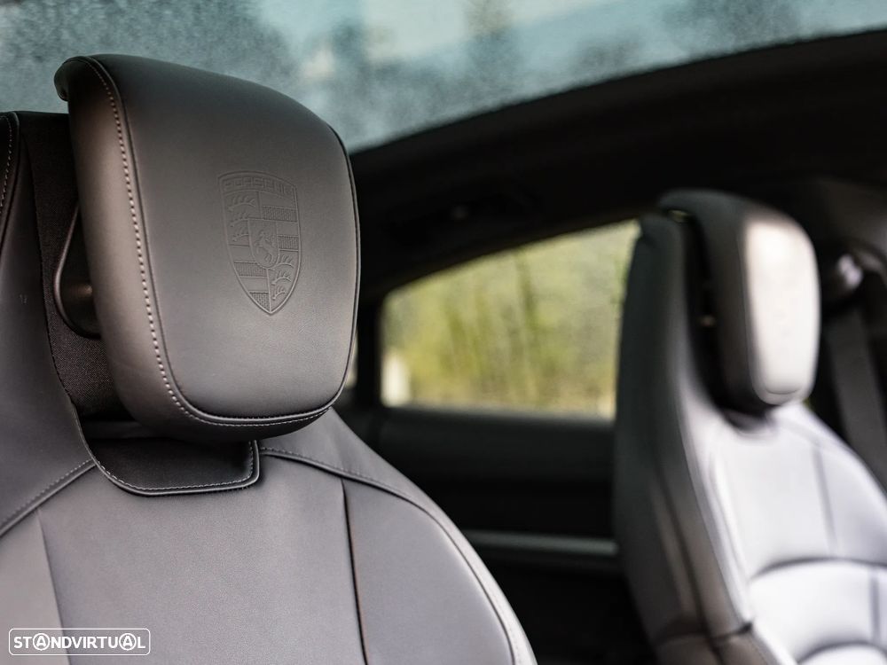 Porsche Taycan 4S - 40