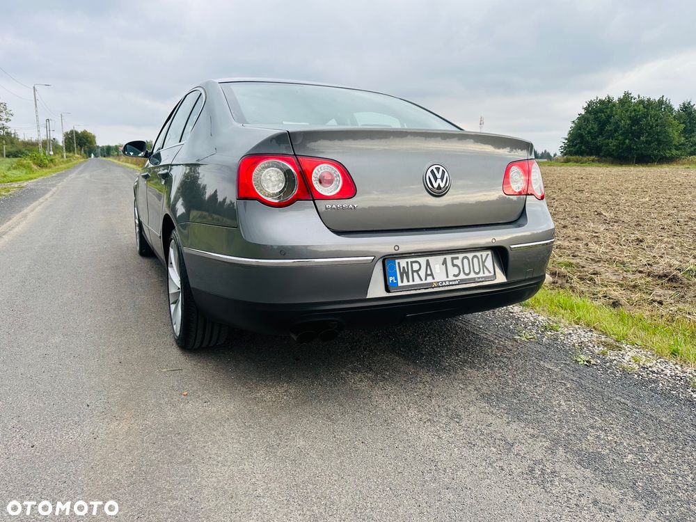 Volkswagen Passat 2.0 FSI Comfortline - 5