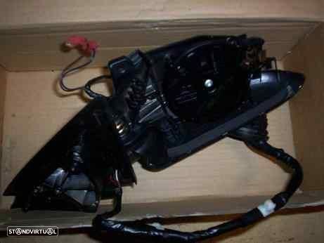 RETROVISOR DIREITO AUDI A3 8P1 - 1