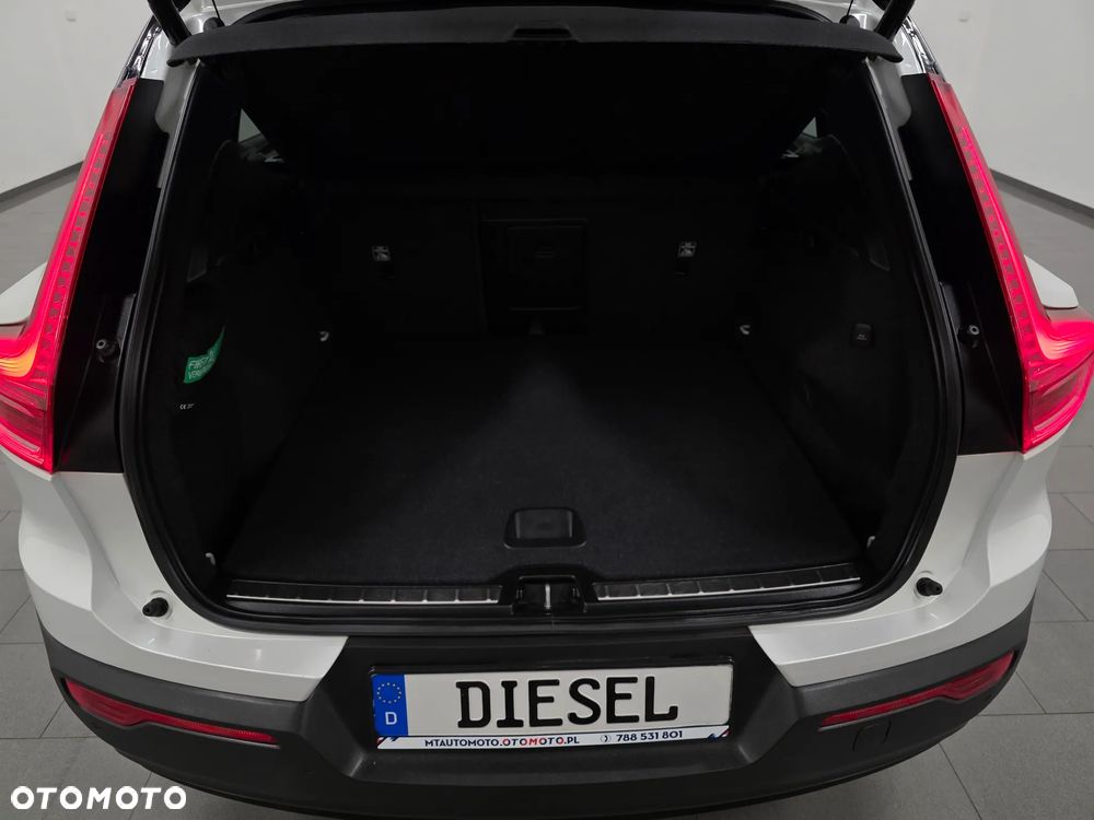 Volvo XC 40 D3 SCR R-Design - 39