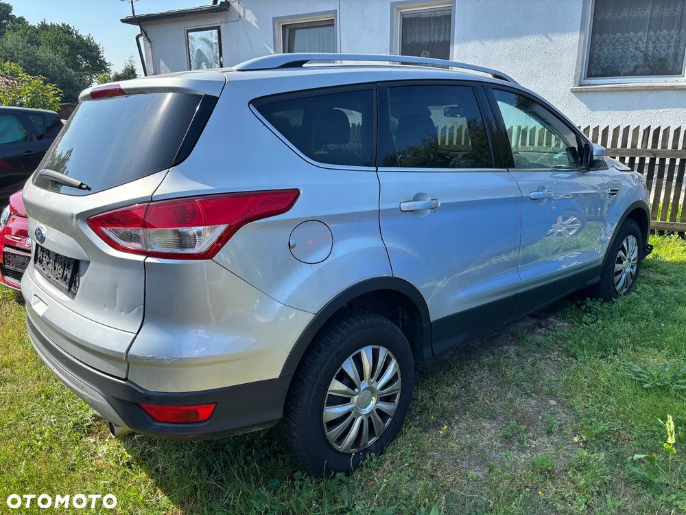 Ford Kuga 2.0 TDCi 4x4 Titanium - 4