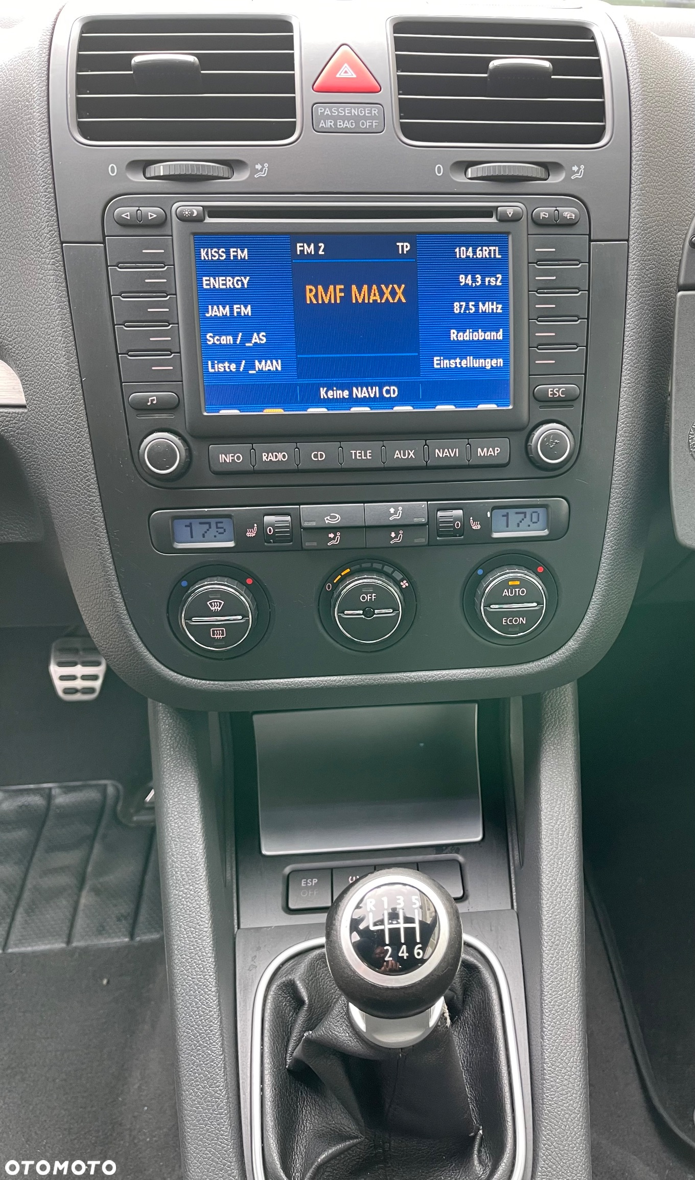 Volkswagen Golf - 2