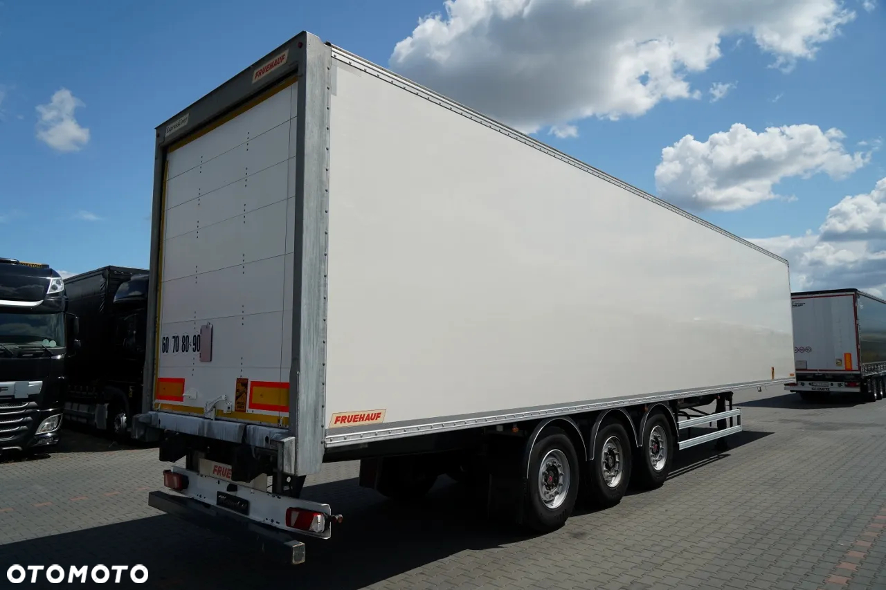 Fruehauf KONTENER / KOFFER /  DOPPLESTOCK / OSIE SAF / 2 OSIE  PODNOSZONE / ROLETA / MOCNA PODŁOGA: SZYNA DESKA - 7