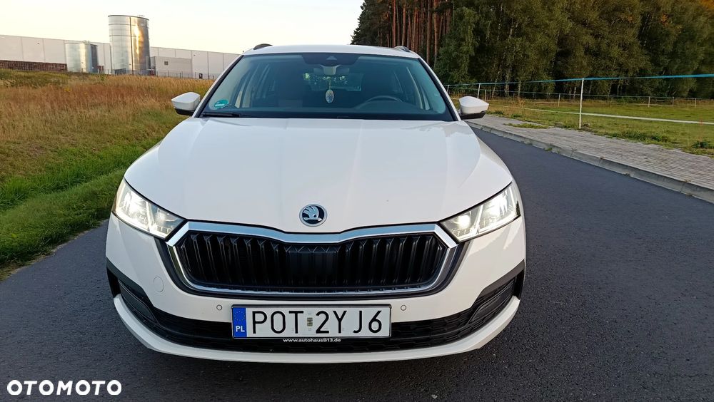 Skoda Octavia 2.0 TDI DSG Tour - 36