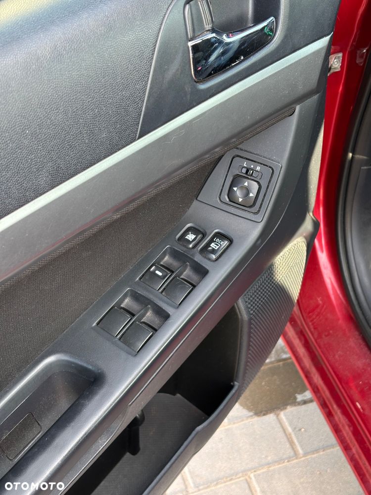 Mitsubishi Lancer 1.8 Intense - 10