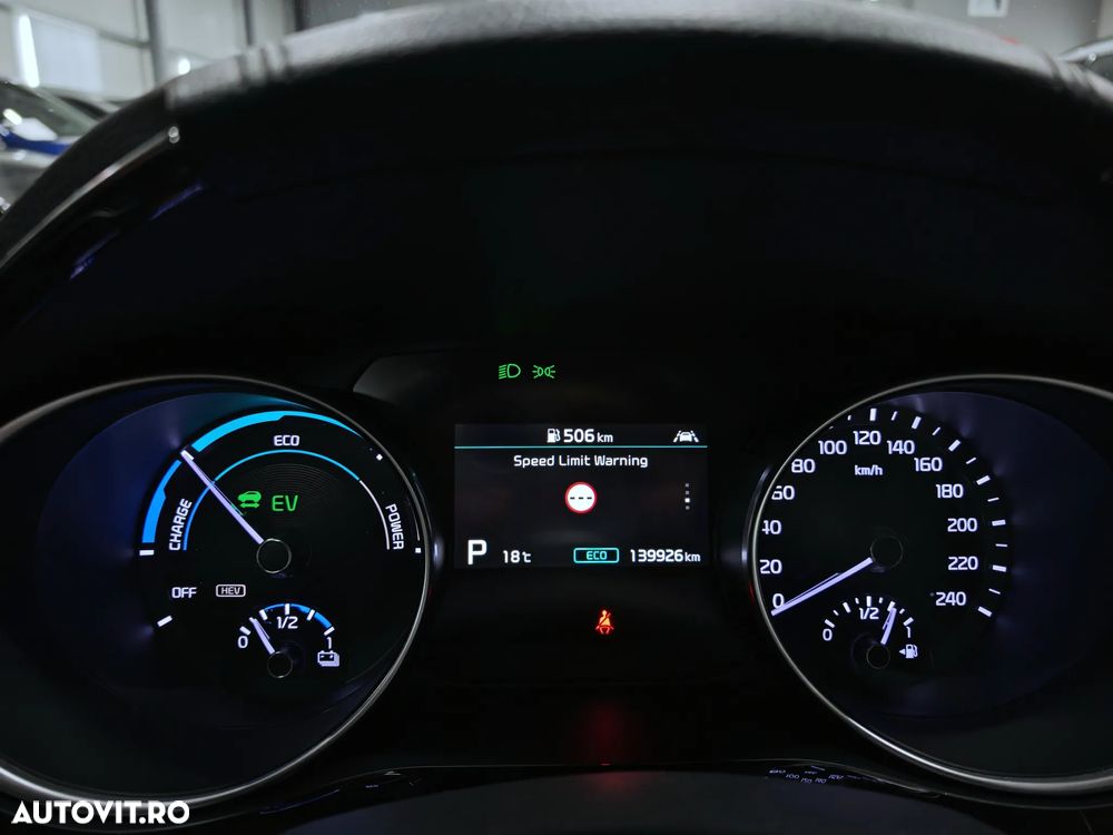 Kia Ceed 1.6 GDI 6DCT PHEV Vision - 14