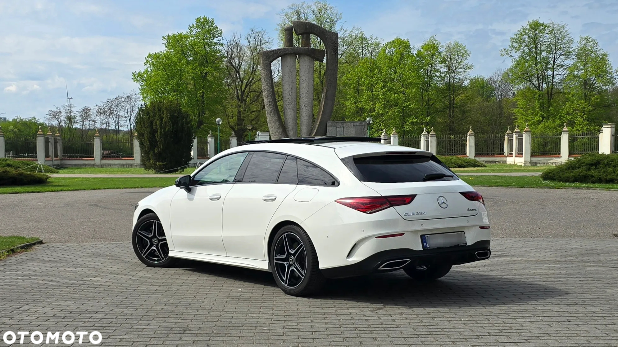 Mercedes-Benz CLA 250 4-Matic Progressive 7G-DCT - 36