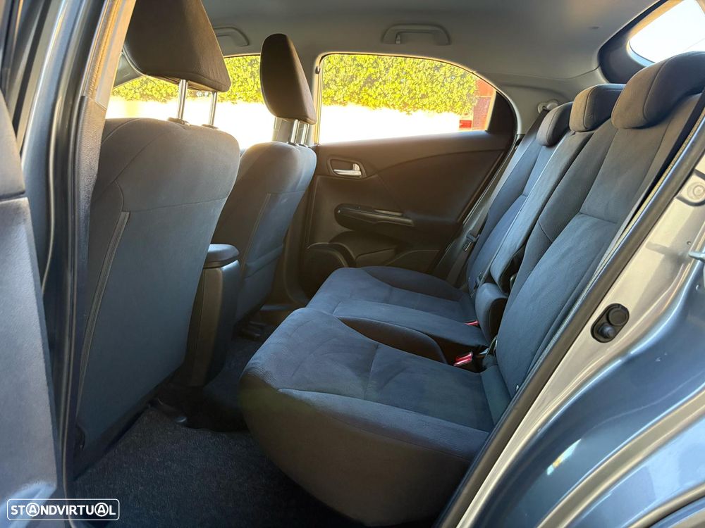 Honda Civic 1.4 i-VTEC Sport - 30