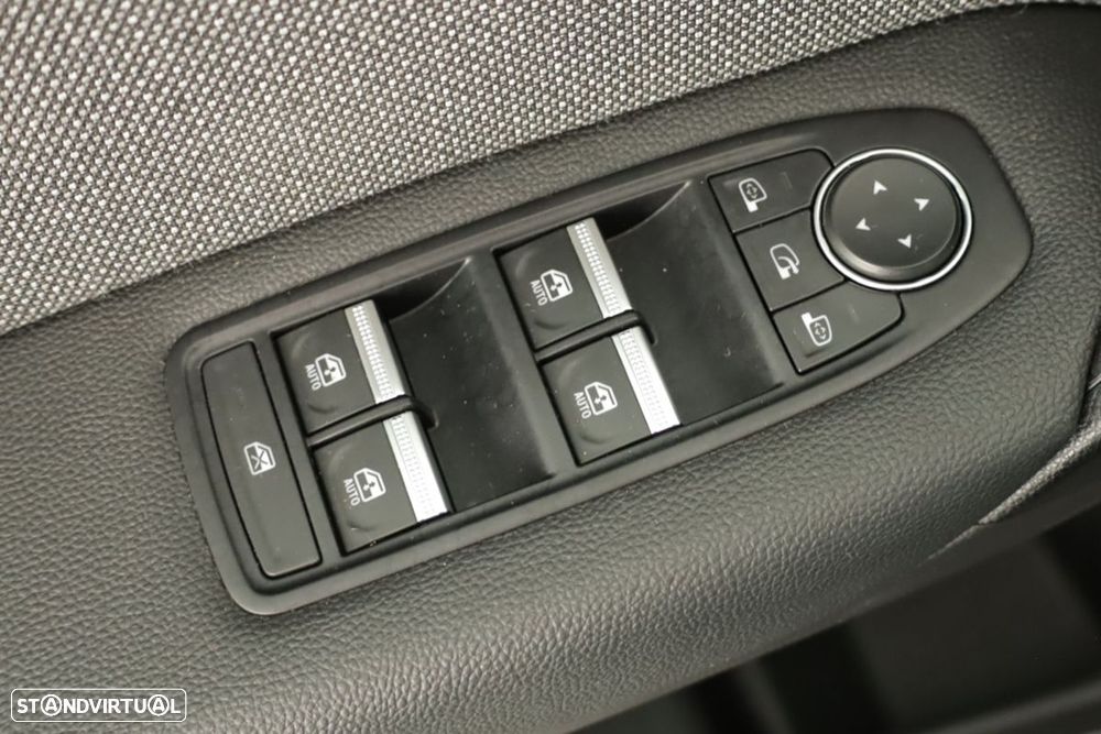 Renault Captur 1.0 TCe Techno Bi-Fuel - 21