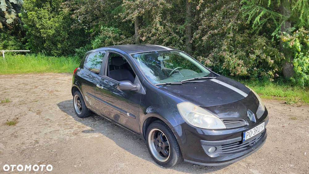 Renault Clio - 2