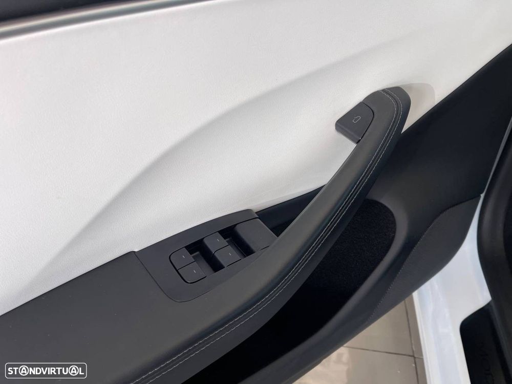 Tesla Model 3 Standard RWD - 8