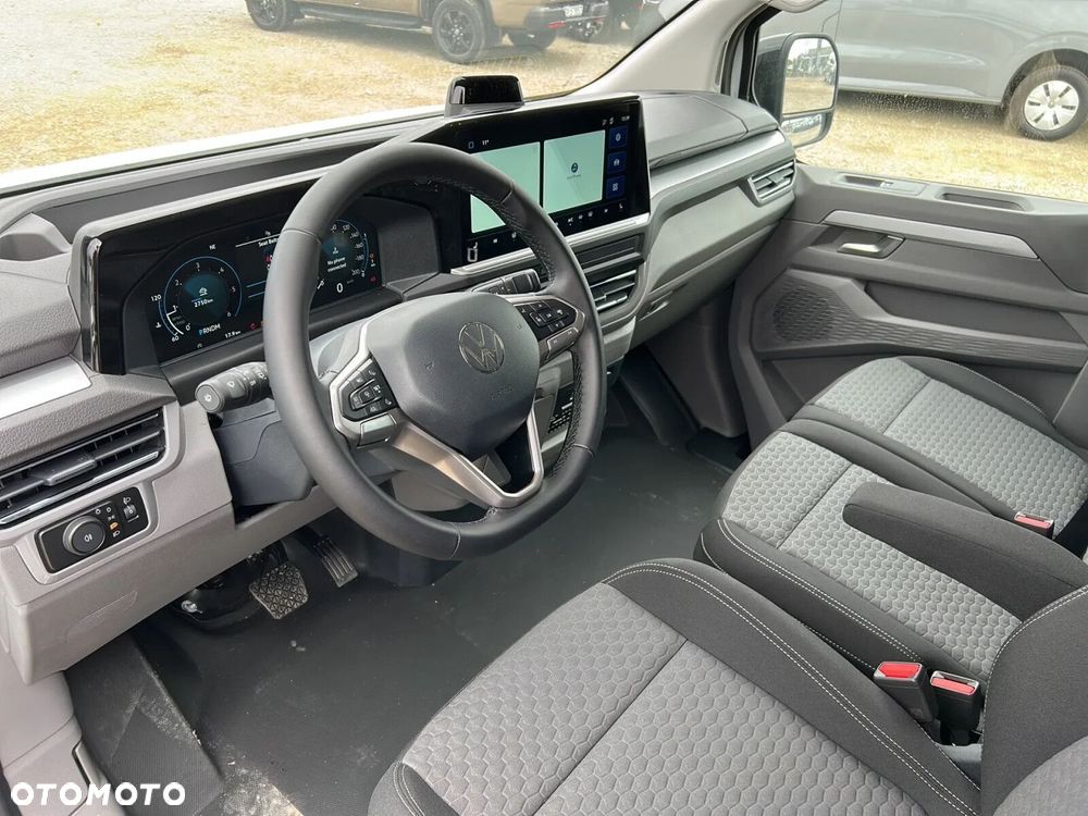 Volkswagen Caravelle - 12