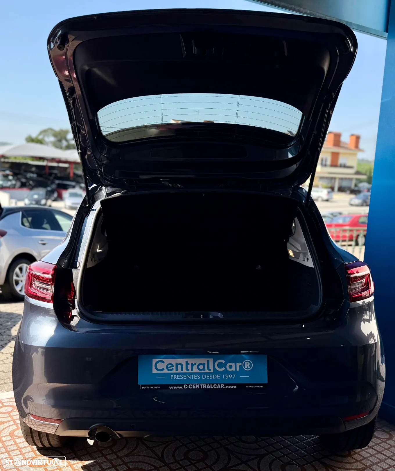 Renault Clio 1.0 TCe Limited Bi-Fuel - 25