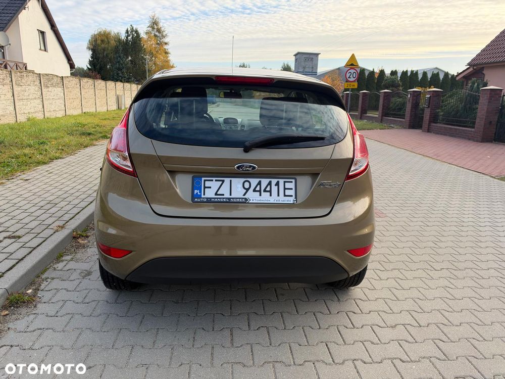 Ford Fiesta 1.6 TDCi SYNC Edition - 6