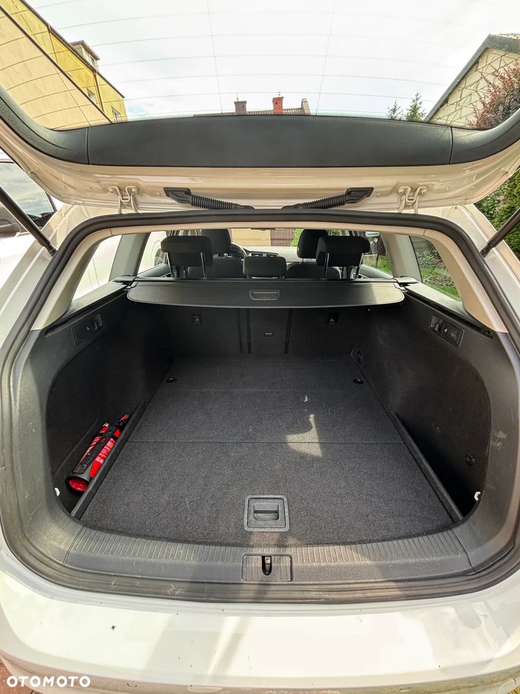 Volkswagen Golf 1.6 TDI BlueMotion Trendline - 15