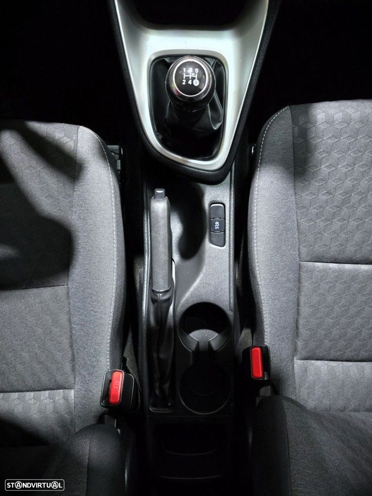 Toyota Yaris 1.0 VVT-i Exclusive - 27