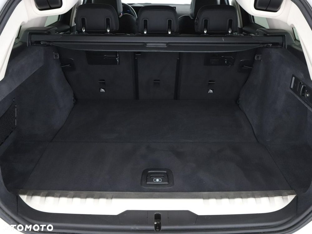 BMW Seria 3 320e PHEV xDrive - 22