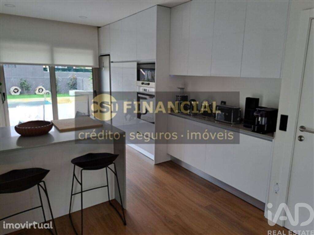 Moradia geminada T4 em Esmoriz de 400 m2 - Grande imagem: 3/21