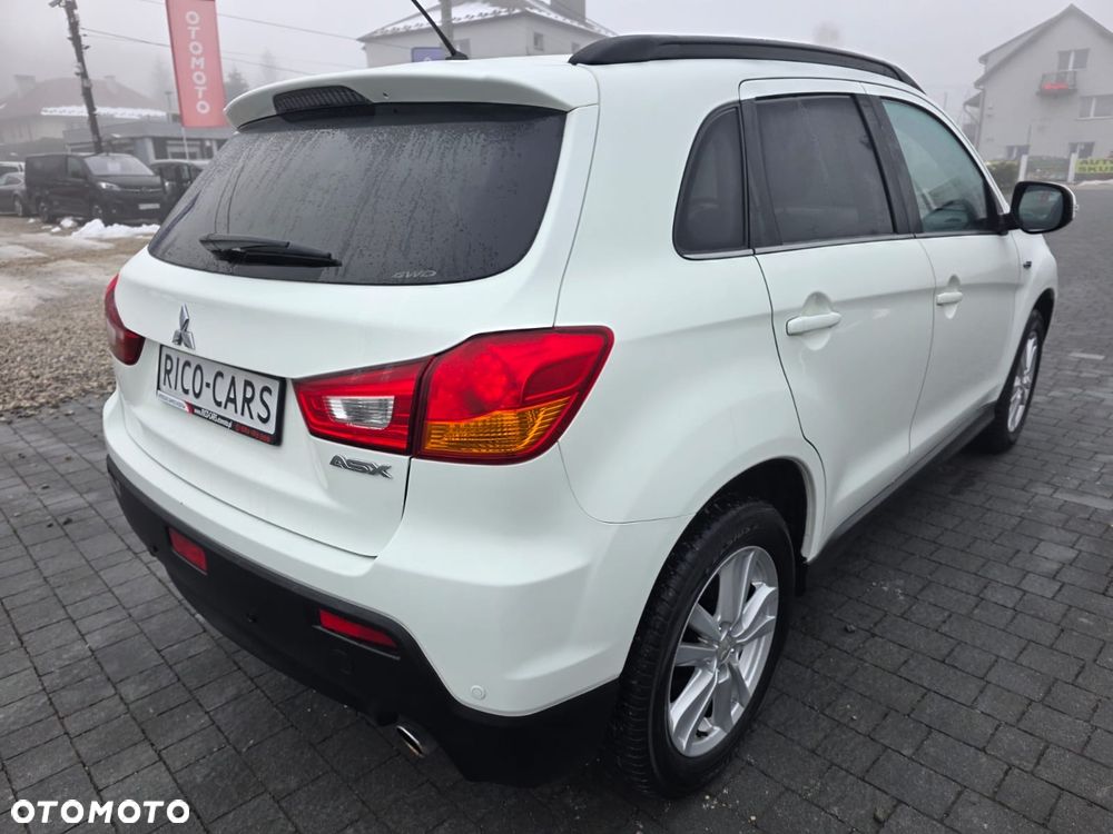 Mitsubishi ASX - 3