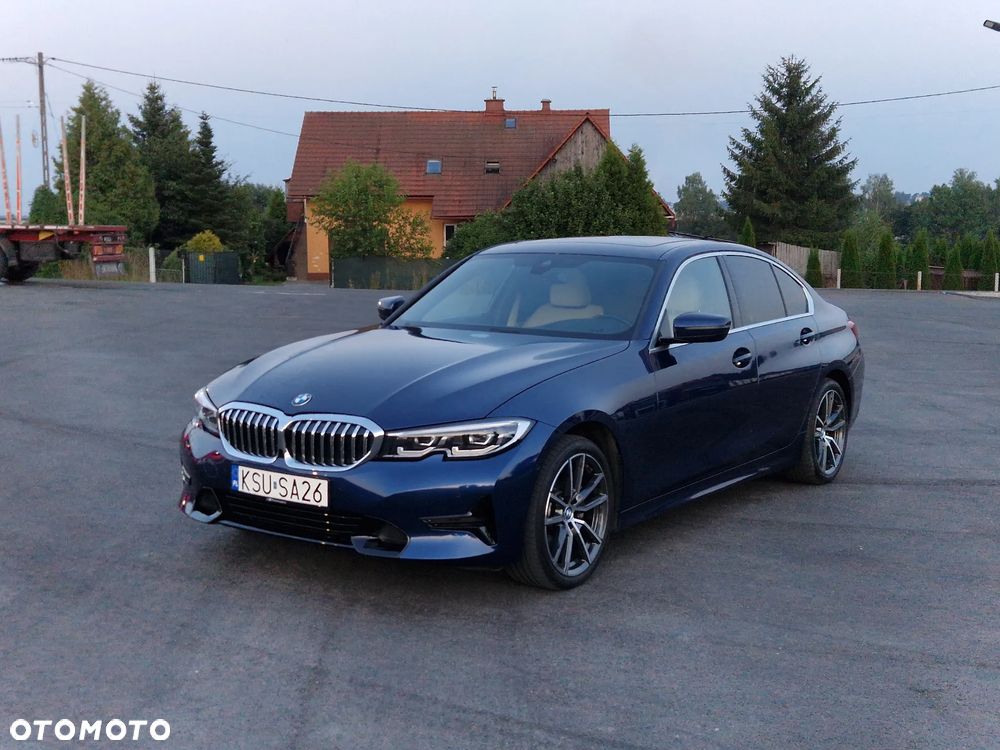 BMW Seria 3 330i Sport Line - 11