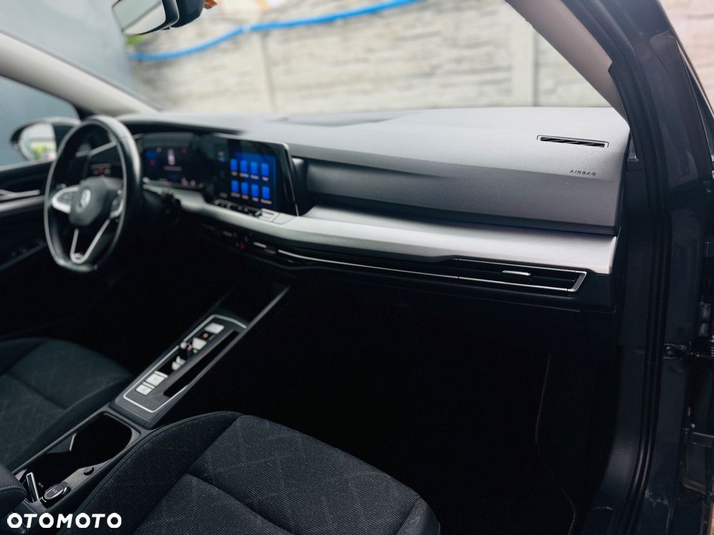 Volkswagen Golf - 25