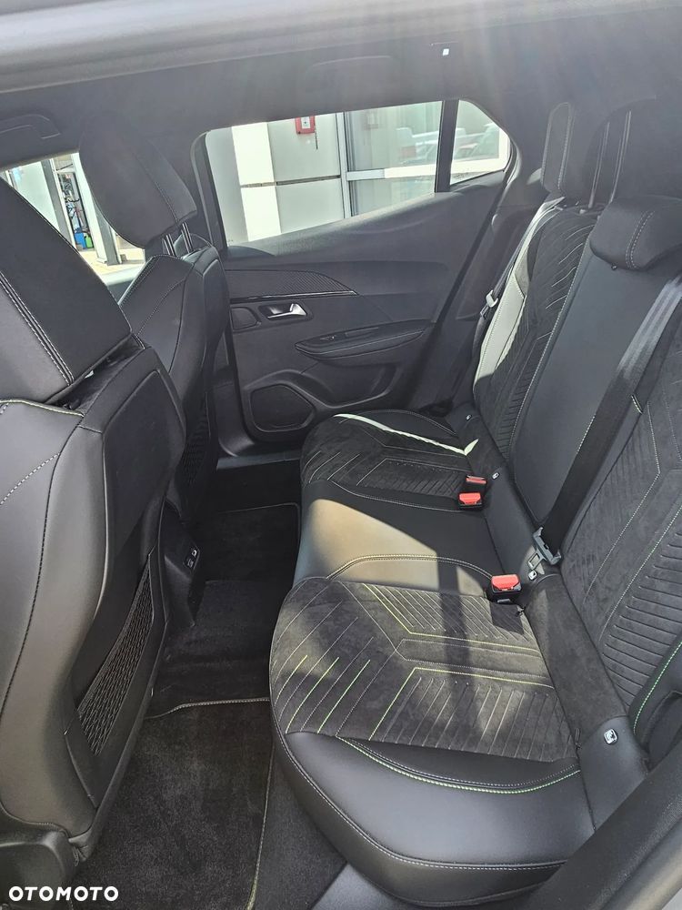 Peugeot 2008 1.2 PureTech GT S&S EAT8 - 9