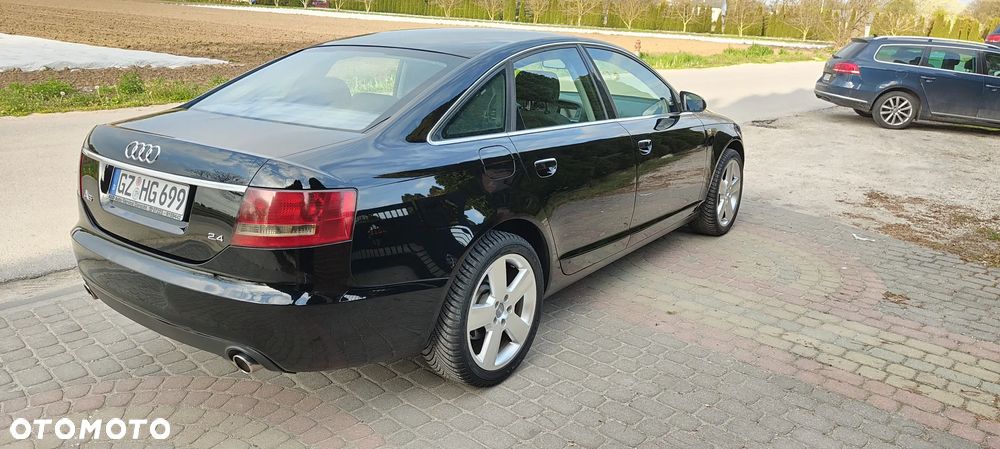 Audi A6 Limousine 2.4 - 4