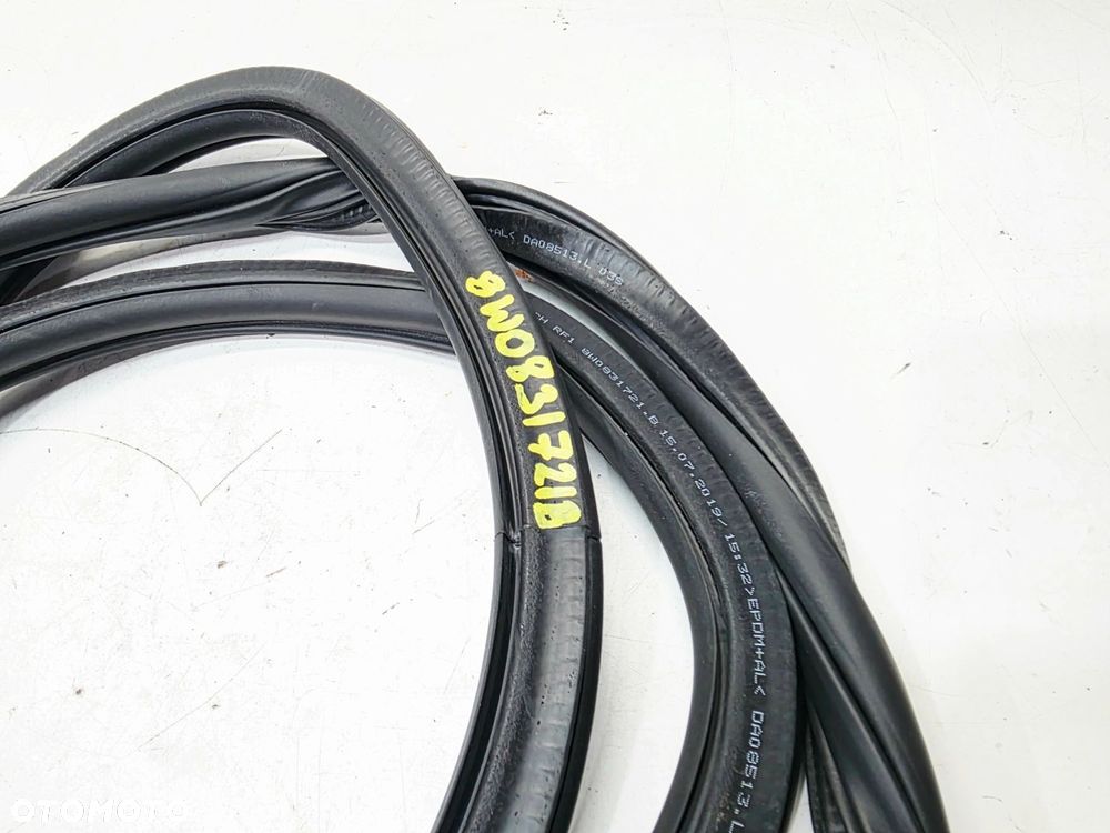 USZCZELKA DRZWI LEWY LUP PRAWY PRZÓD AUDI A4 B9 LIFT 8W0831721B - 3