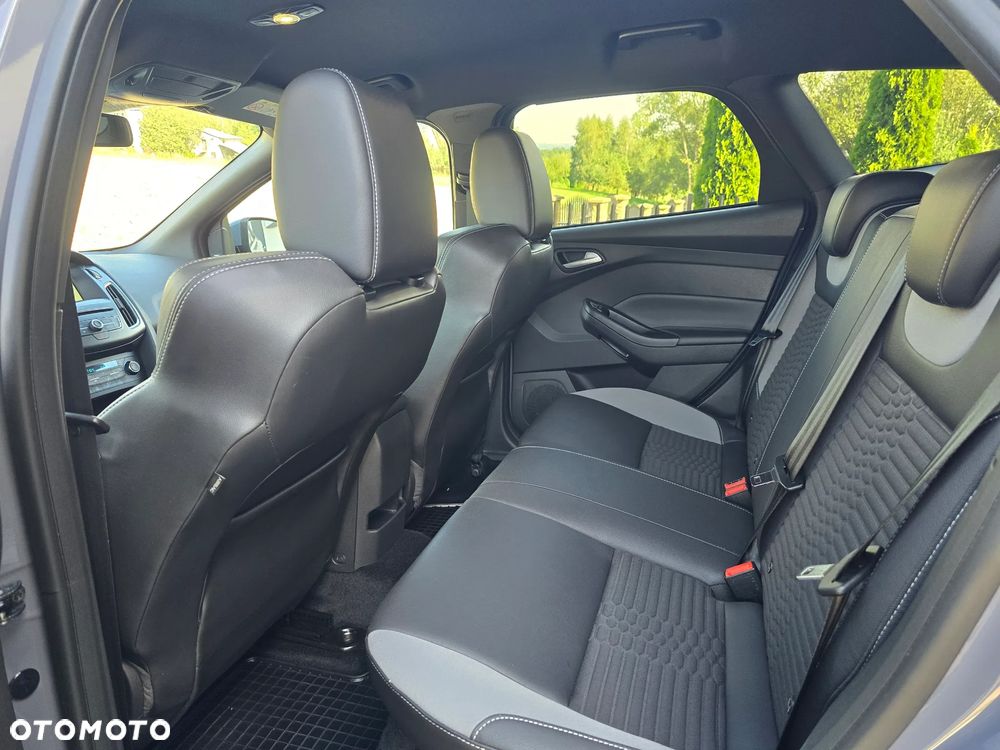 Ford Focus - 15