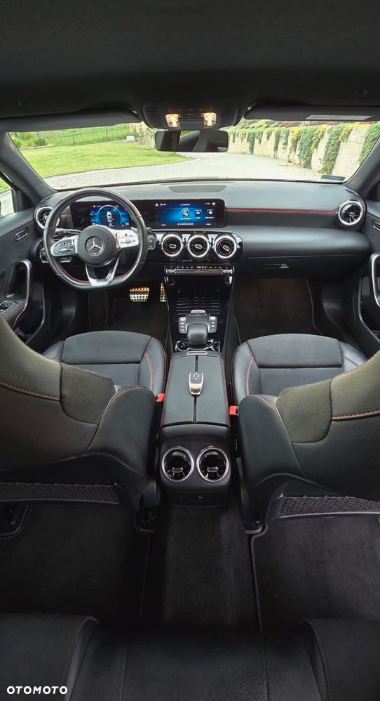 Mercedes-Benz Klasa A 180 AMG Line 7G-DCT - 7