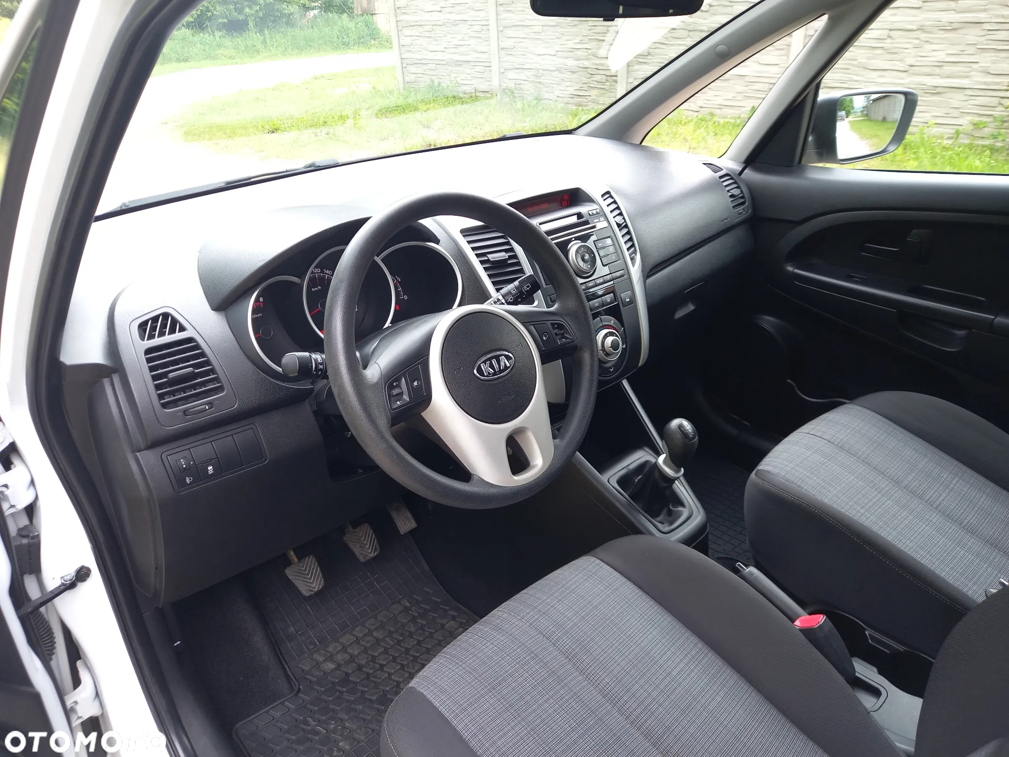 Kia Venga 1.4 Business Line - 10