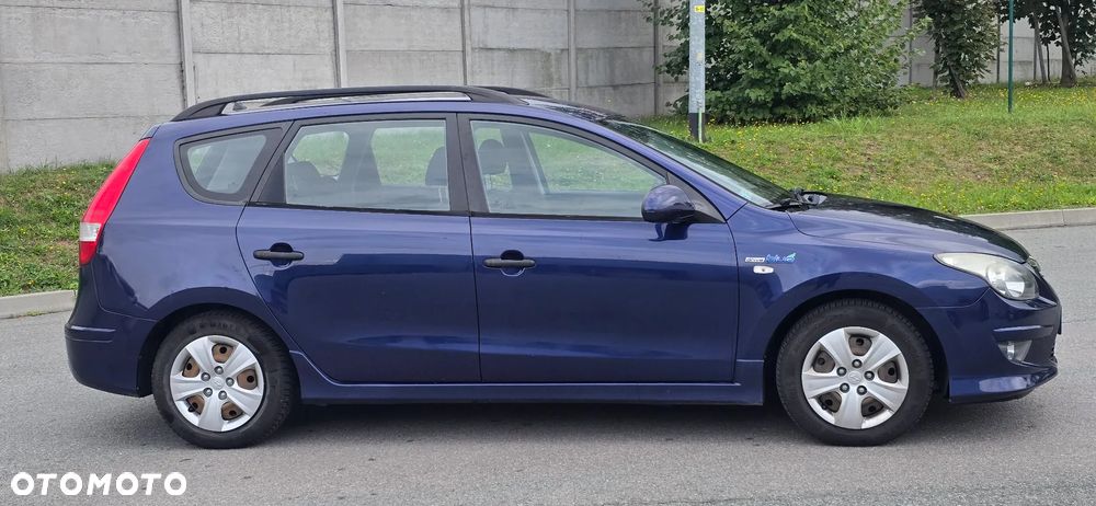Hyundai i30 1.6 Classic + - 6