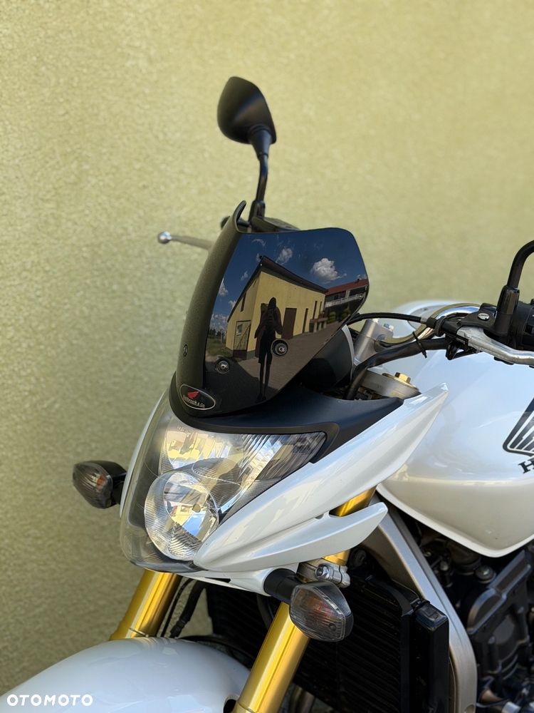 Honda Hornet - 27
