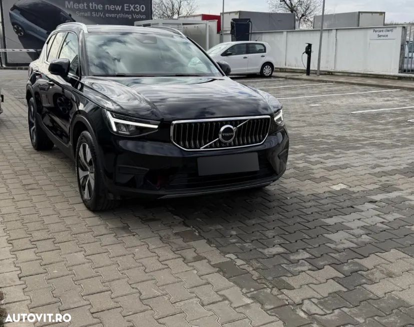 Volvo XC 40 B3 AT FWD MHEV Plus Dark - 3