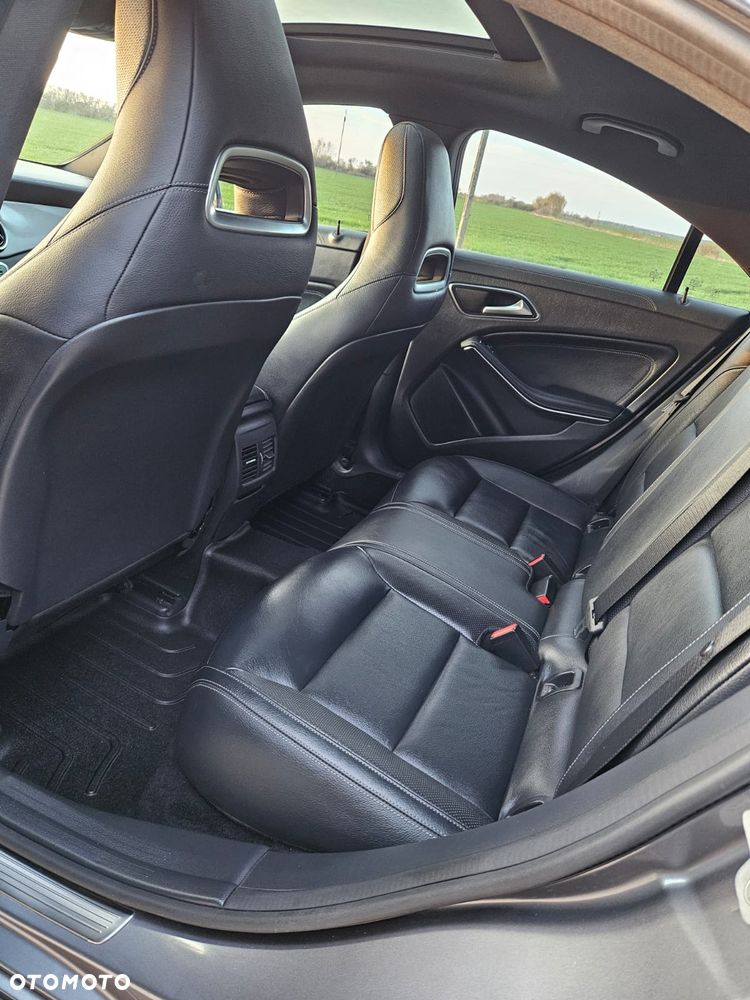 Mercedes-Benz CLA 250 7G-DCT AMG Line - 8
