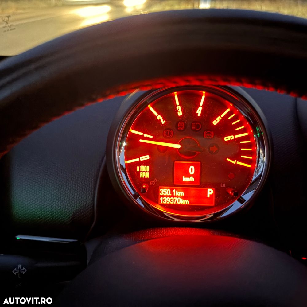 Mini Countryman Cooper D ALL4 AT - 12